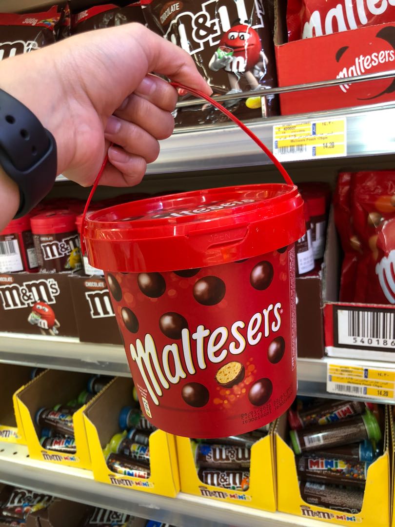 Maltesers Bucket 400g, Food & Drinks, Packaged & Instant Food on Carousell