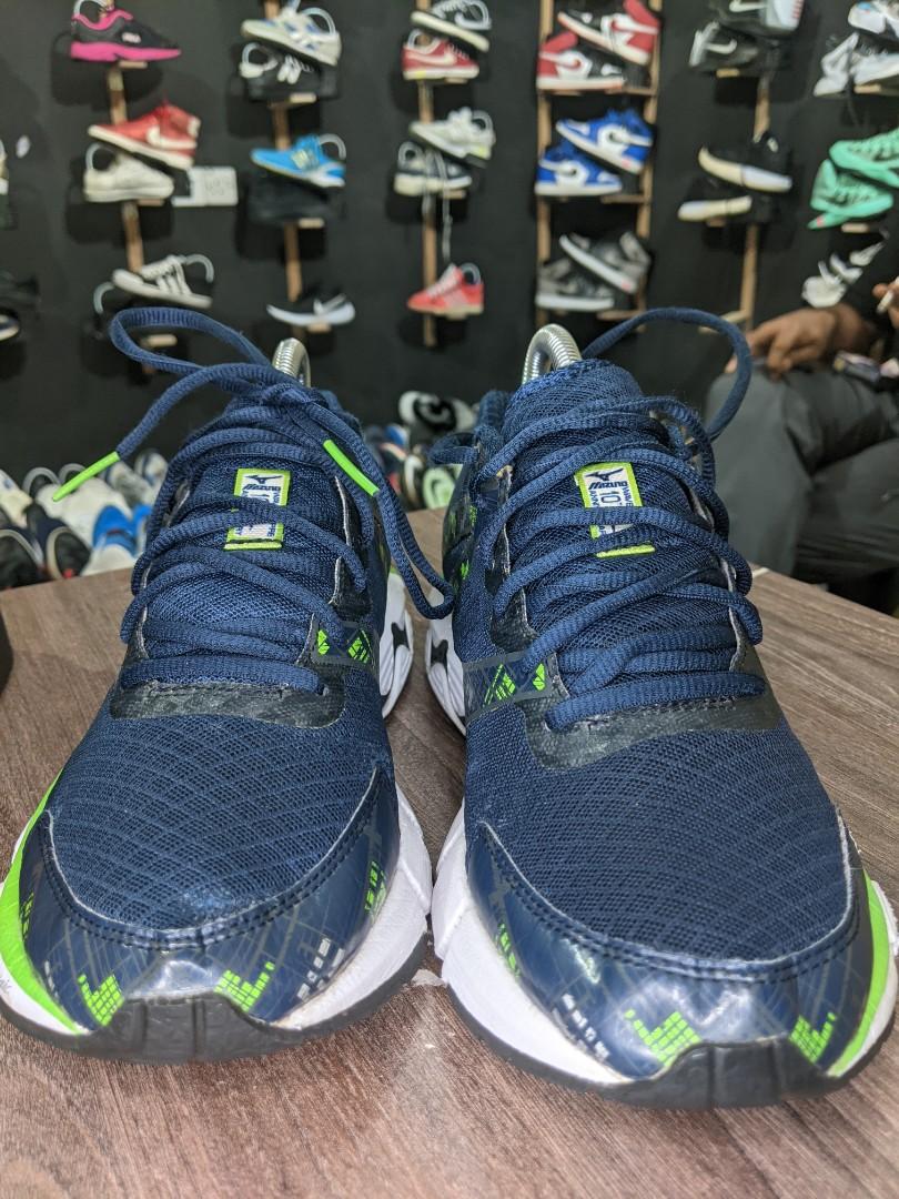 Mizuno wave inspire 10th anniversary on sale