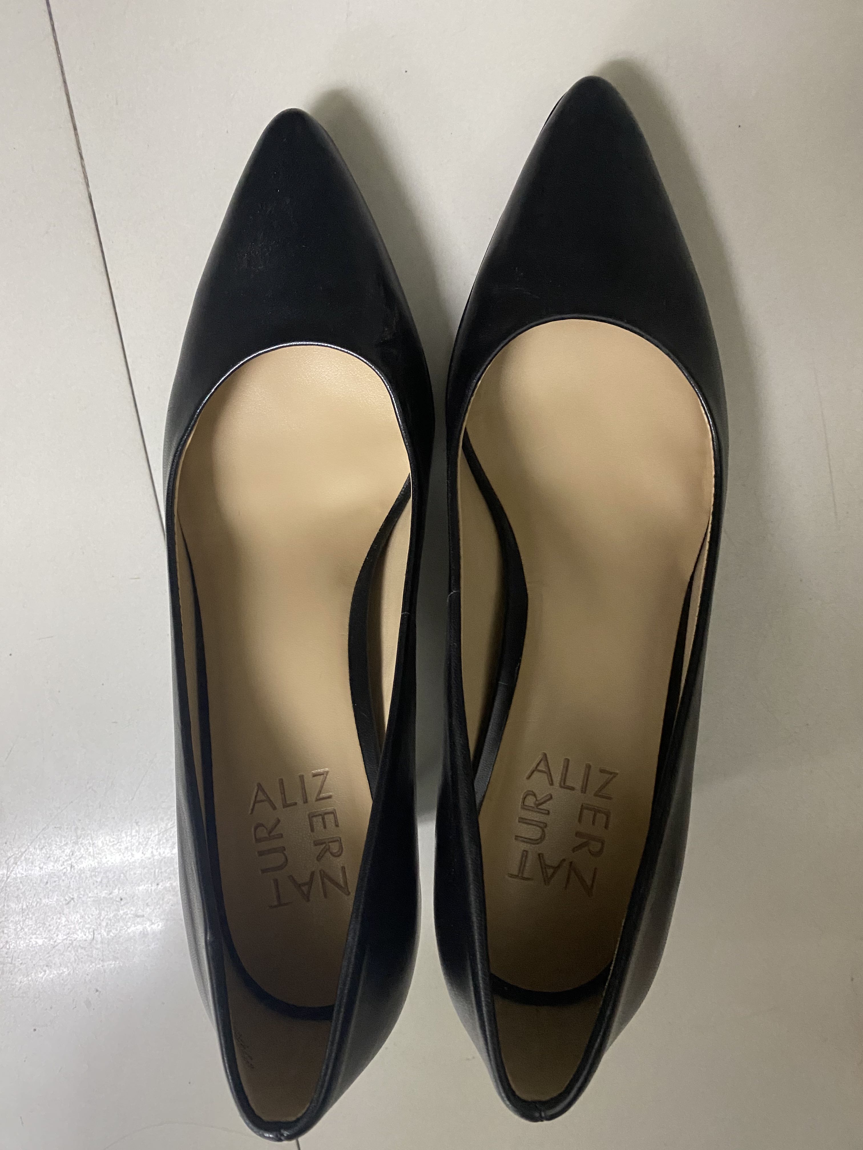 naturalizer black heels
