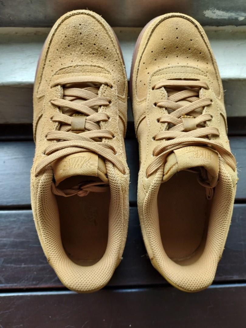Nike air camel best sale