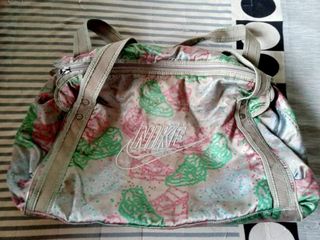 (Category: ) located in . Submitted by mainee (Listing ID 1084602787, Image 1). Description: .