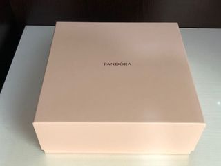 （分類：）位於 。 由 Sarah6c3n 提交（商品編號 1084620063，圖片 1）。簡介： 。