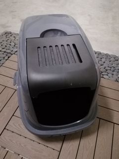 Whisker city premium hooded cat 2025 litter pan