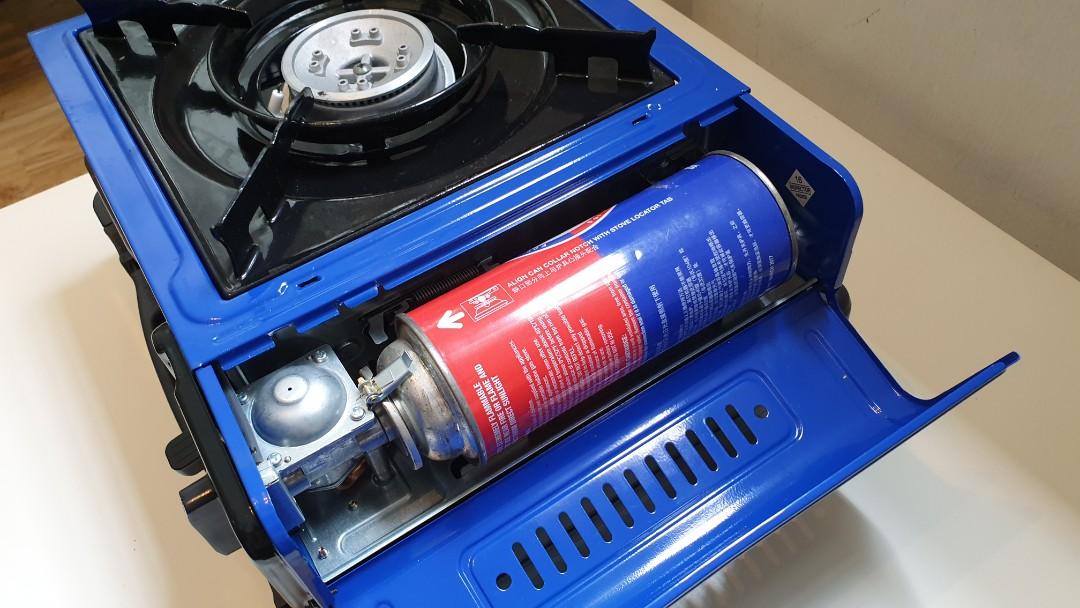 Portable Gas Cooker + 2 new gas cannisters, TV & Home Appliances