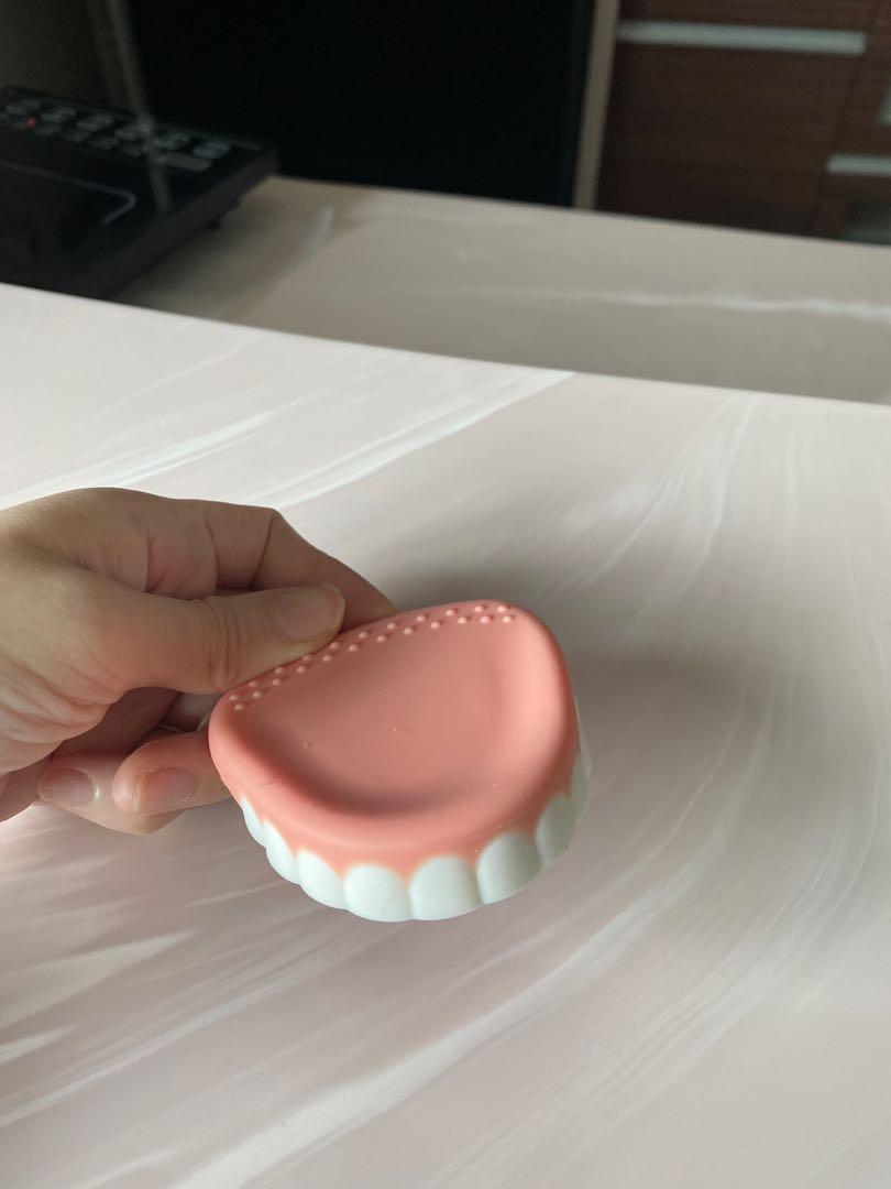 Teether for baby (Category: Soothers & Pacifiers) located in Manila. Submitted by kenrich168 (Listing ID 1084688889, Image 1). Description: High quality silicon. No issues.