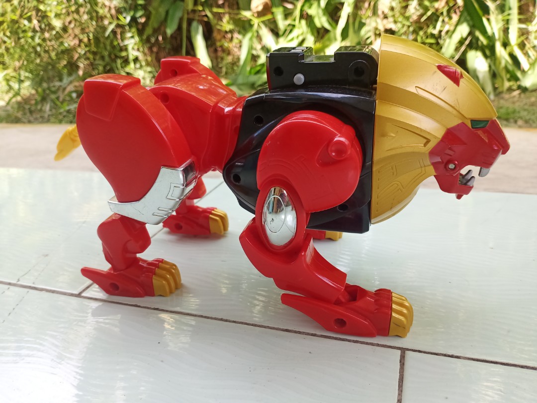 Lion megazord toy hotsell