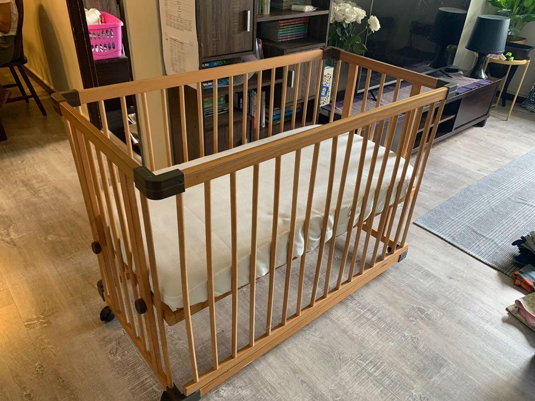 Adjustable baby cot. Very useful, Babies & Kids, Baby Nursery & Kids