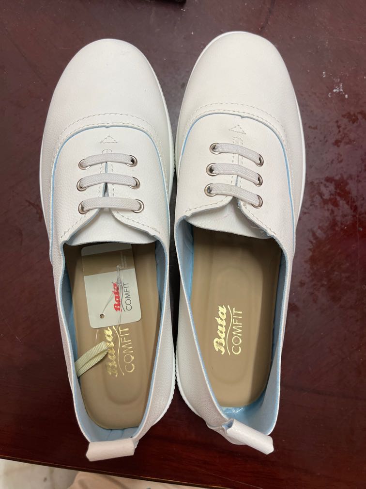 Bata white hot sale keds