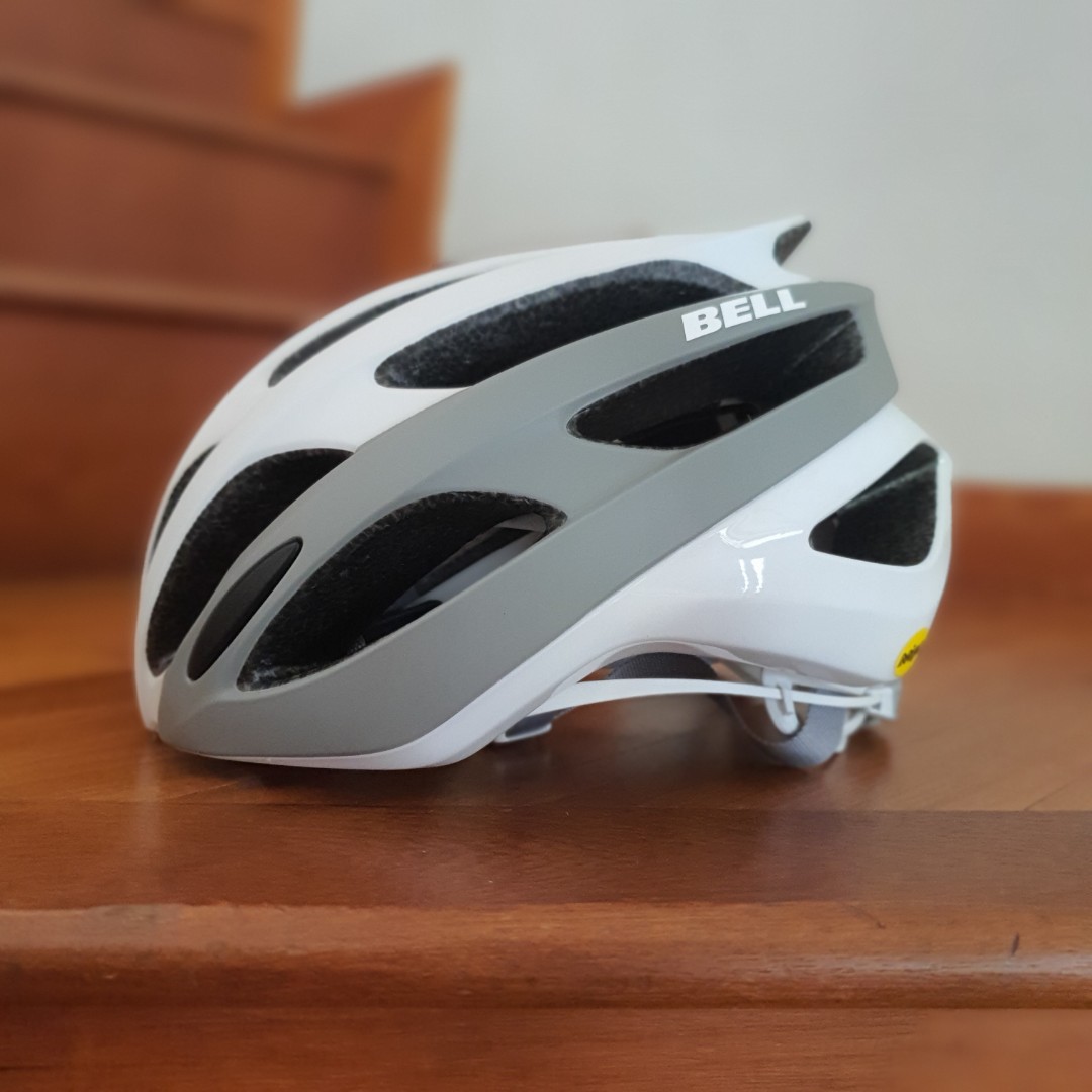 Bell Falcon MIPS Helmet size S, Sports 