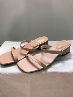 (Category: ) located in . Submitted by solepretty (Listing ID 1079296663, Image 1). Description: .