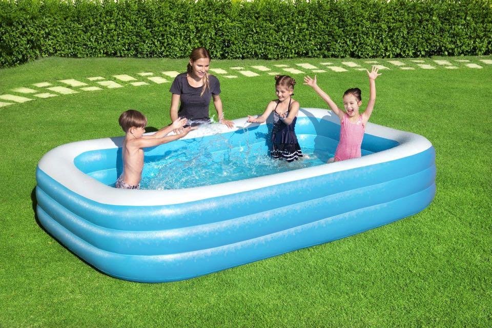Bestway inflatable Pool (Category: Other Babies Going Out Needs) located in Cainta. Submitted by iubelle (Listing ID 1079206381, Image 2). Description: Bestway Inflatable Pool 3.05m 10” .