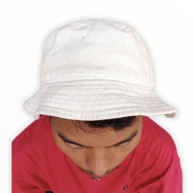 Maret2021 Bucket Hat Putih Latliv 