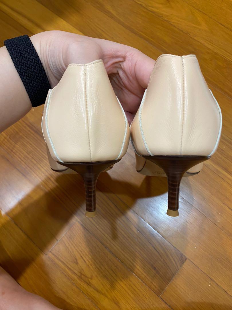 Chloe discount scalloped heel