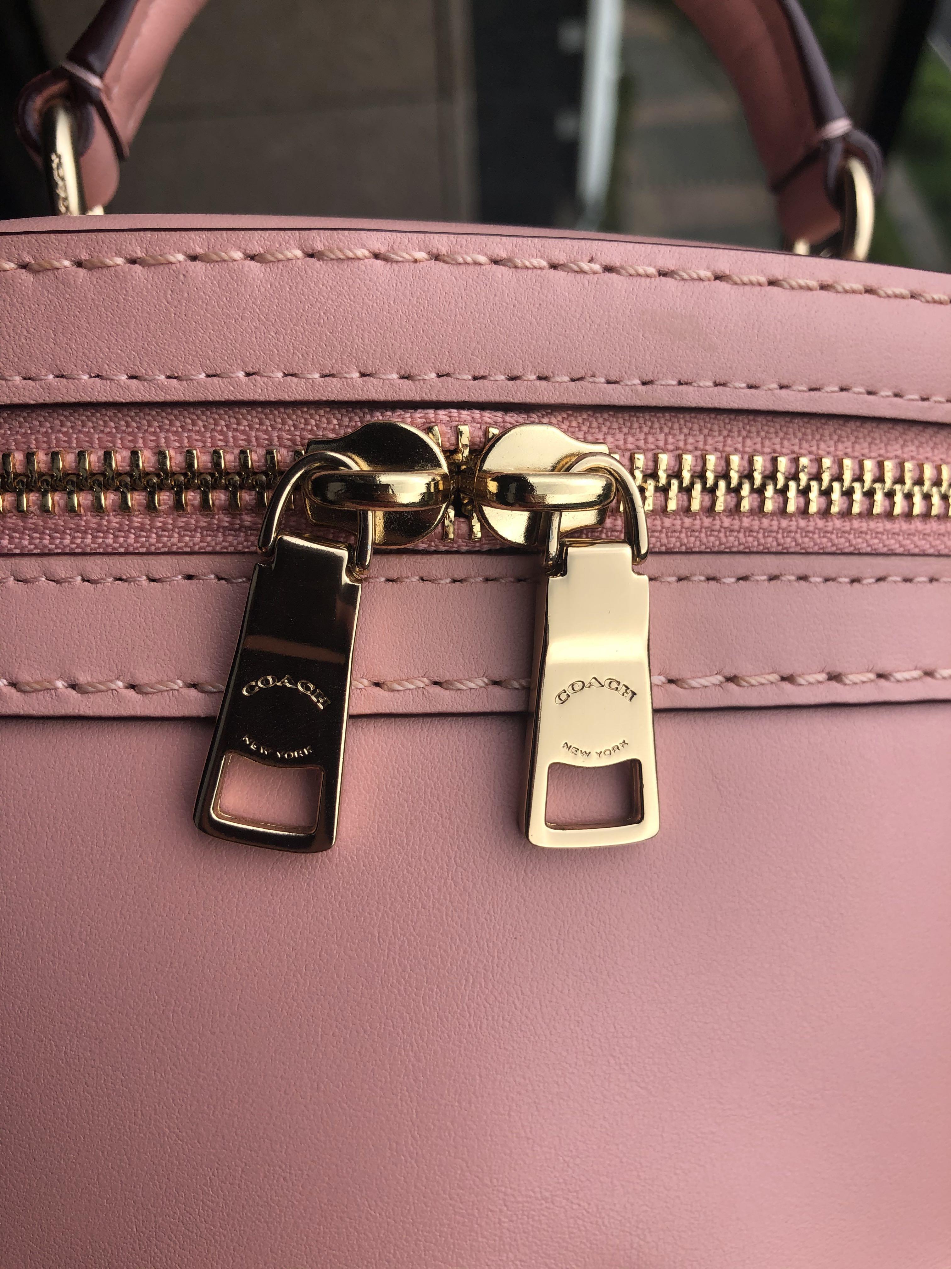 Coach Vanity Bag, Luxury, Bags & Wallets, Handbags on Carousell