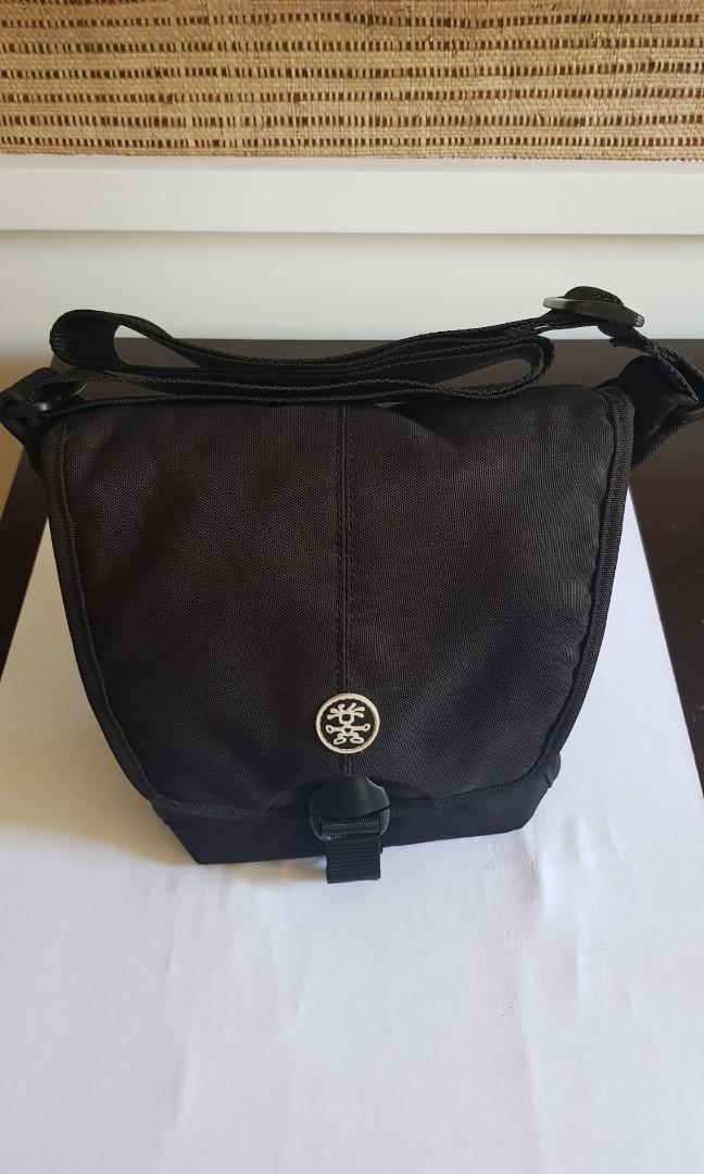 Crumpler Four Million Dollar Home (Category: Camera Bags & Carriers) located in Muntinlupa City. Submitted by joe38121 (Listing ID 1079177859, Image 1). Description: Crumpler Four Million Dollar Home Excellent Condition SF c/o Buyer.