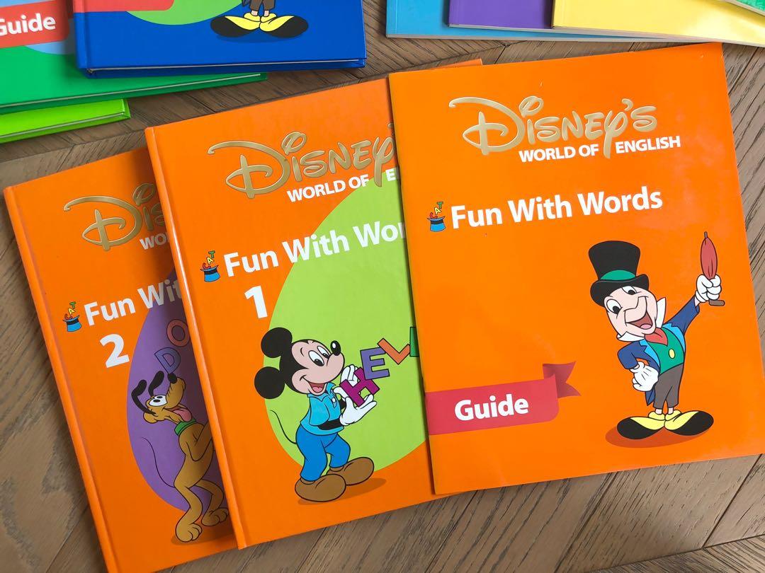 Disney World of English 迪士尼美語世界兒童學習書本圖書, 興趣及遊戲 