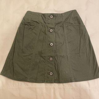 E hyphen world gallery 軍綠後鬆緊牛仔裙