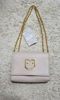 （分類：）位於 。 由 nip1226 提交（商品編號 1079157730，圖片 1）。簡介： 。