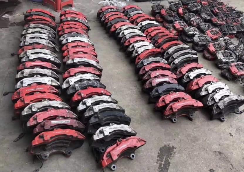 Genuine Porsche Brembo 18z Big 6Pot BBK For BMW , MERCEDES , VW , AUDI , HONDA And All Car Model (Category: Accessories) located in Singapore. Submitted by rs_brake (Listing ID 1079306214, Image 3). Description: Genuine Brembo 18z Big 6 pot Brake kit! Brembo caliper from Porsche fully refurbished change all the piston oil seal and repainted! Condition same as new! Offer Price now only $1400 nett with installation ! $1400 inclusive Front sets Brem