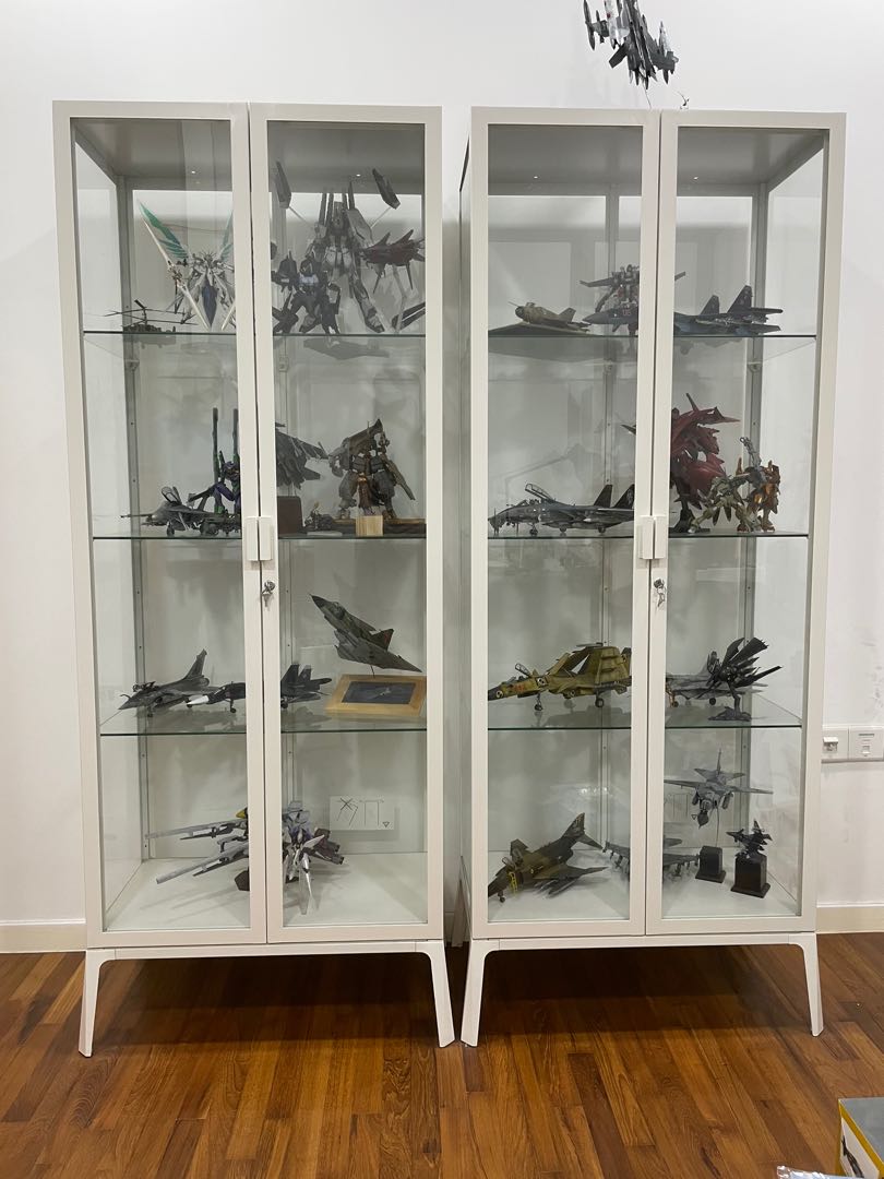 Milsbo display discount cabinet