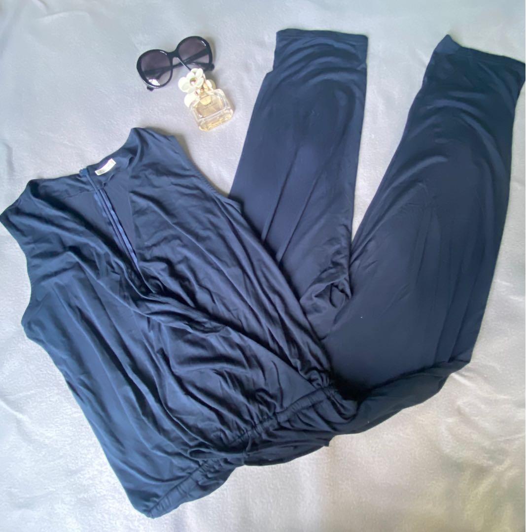 Jumpsuit XL-XXL (Category: Jumpsuits) located in Quezon City. Submitted by chinity (Listing ID 1079216023, Image 1). Description: Navy Blue Jumpsuit Bust: 38-40 Waist: 36-40 Length: 53 Cotton Fabric. EUC .