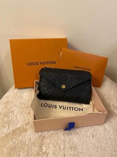 （分類：）位於 。 由 ms.styles.selling 提交（商品編號 1079316106，圖片 1）。簡介： 。