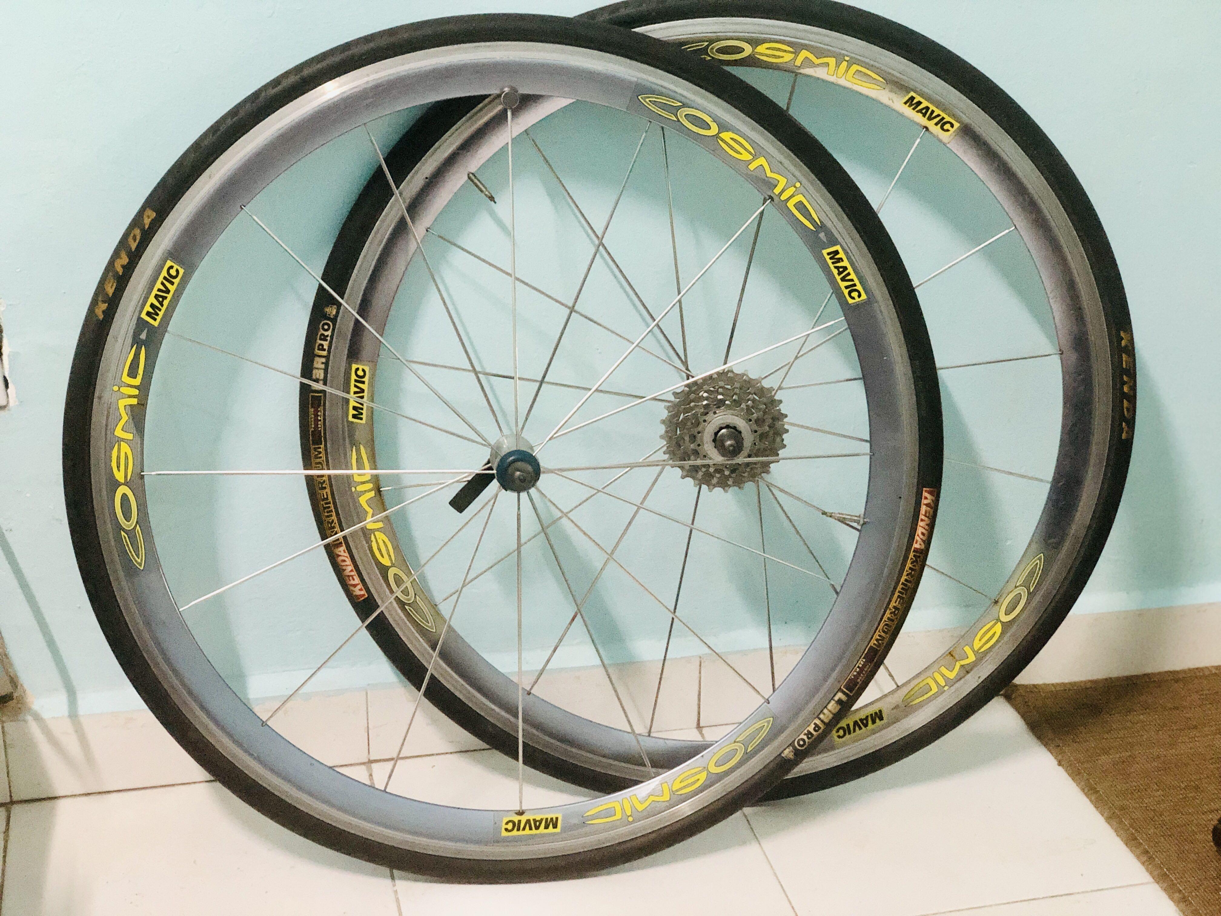 Wheelset cosmic 700c store