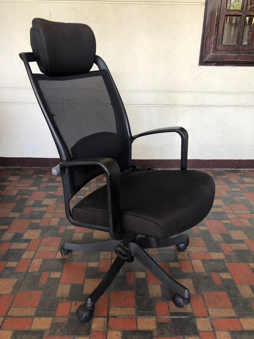 merryfair fulkrum ergonomic chair, Furniture & Home Living, Office