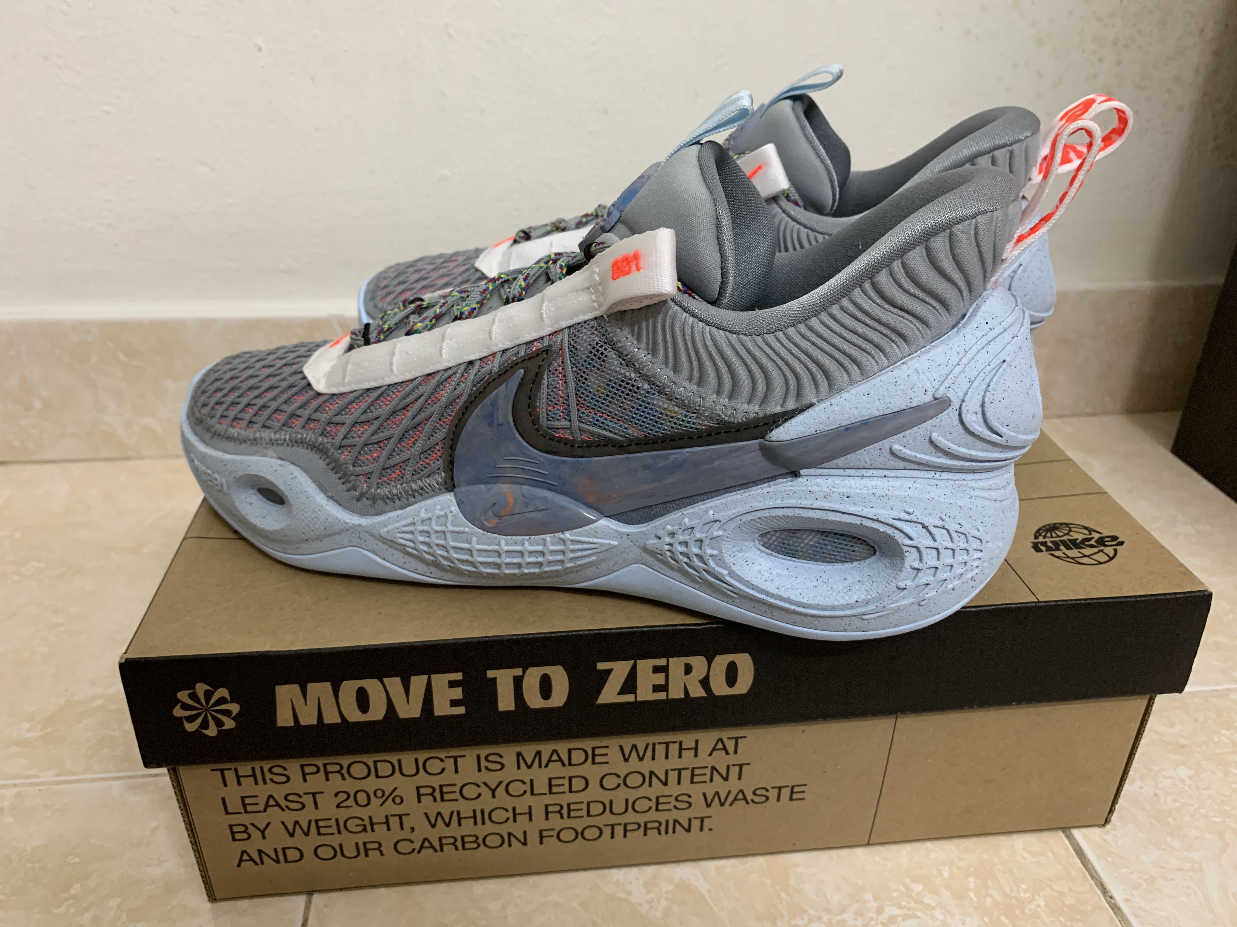 cosmic unity nike space hippie