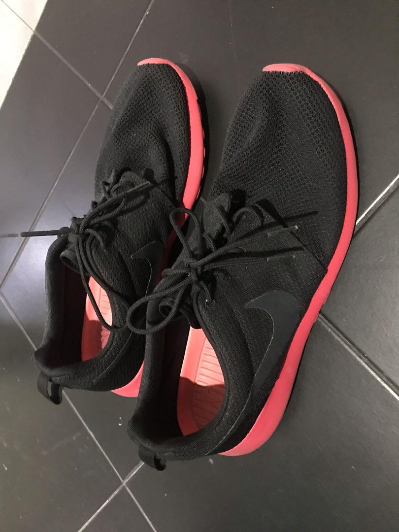 roshe run siren red