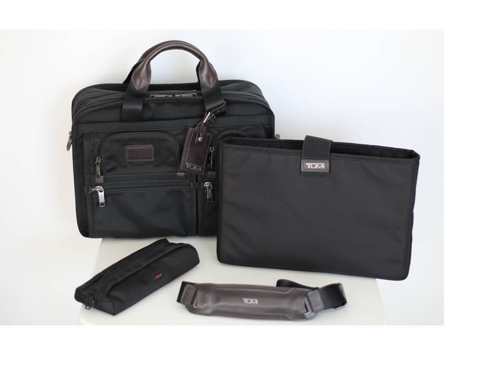 Tumi shop sample sale