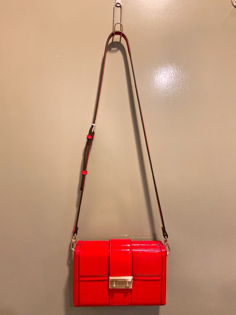 Red Sling Bag Pedro