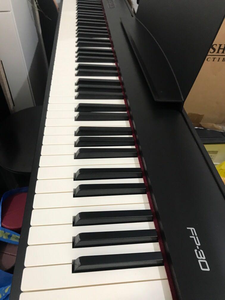 Roland 電子琴fp 30 興趣及遊戲 音樂樂器 配件 樂器 Carousell