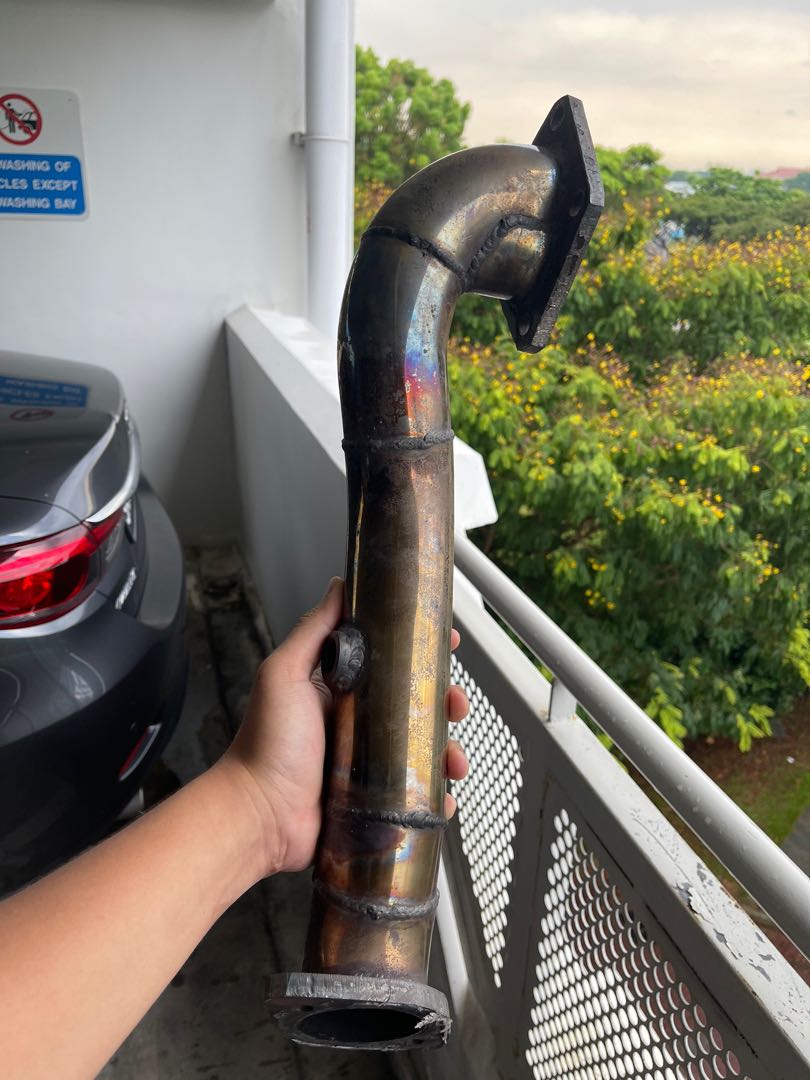 downpipe in car