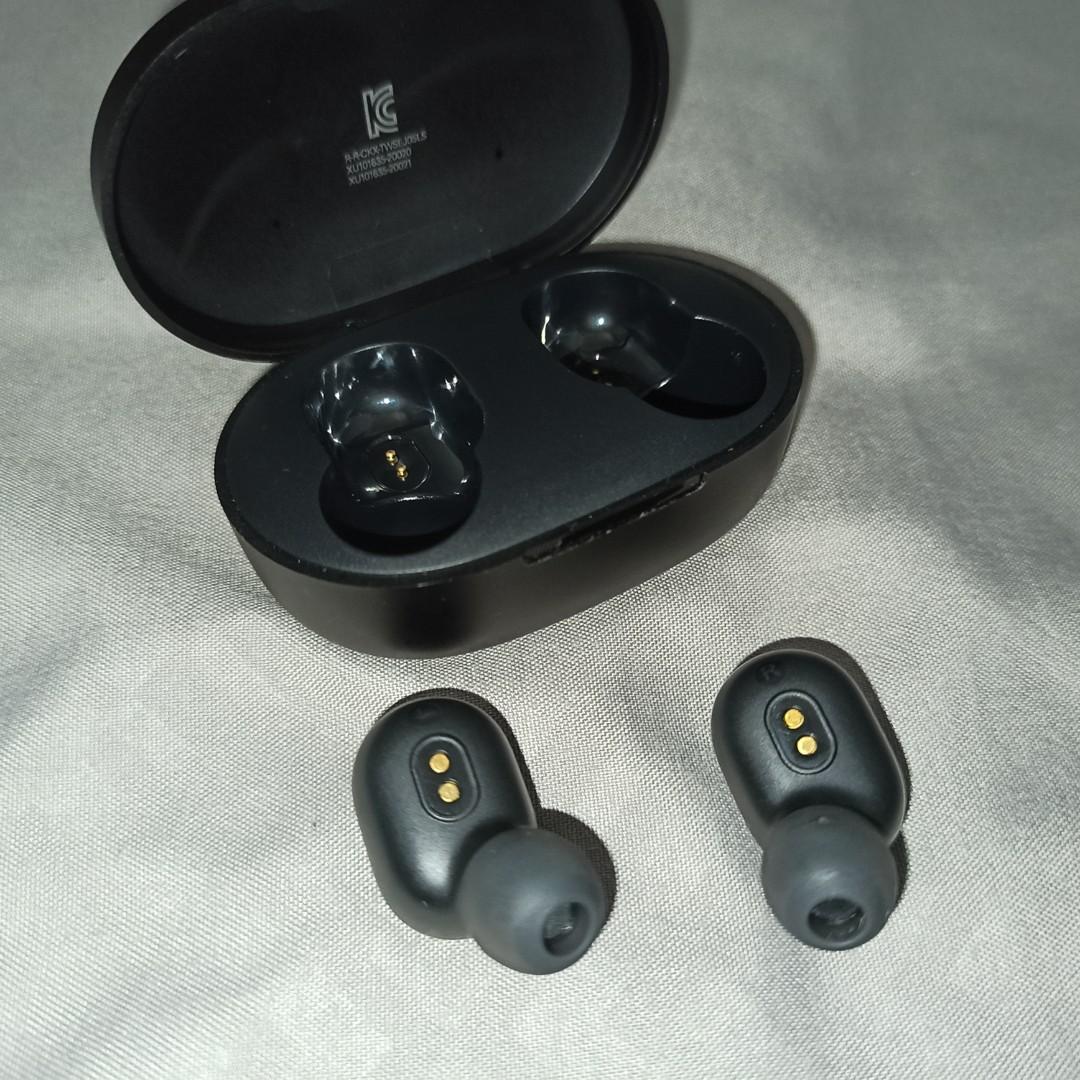 SECOND - Xiaomi Mi True Wireless TWS Earbuds Basic 2 Mic Ganda  Environmental Noise, Telepon Seluler \u0026 Tablet, Aksesoris Tablet \u0026  Handphone, Aksesoris Ponsel di Carousell