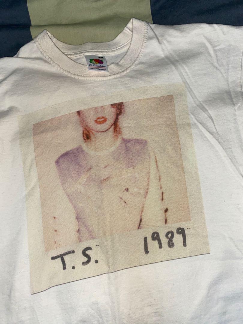Taylor Swift Vintage 1989 band tee, Women's Fashion, Tops, Other Tops