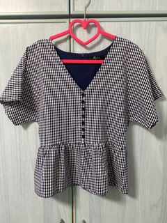 (Category: ) located in . Submitted by dressedup (Listing ID 1079233430, Image 1). Description: .