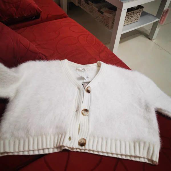 White cardigan with red trim hotsell