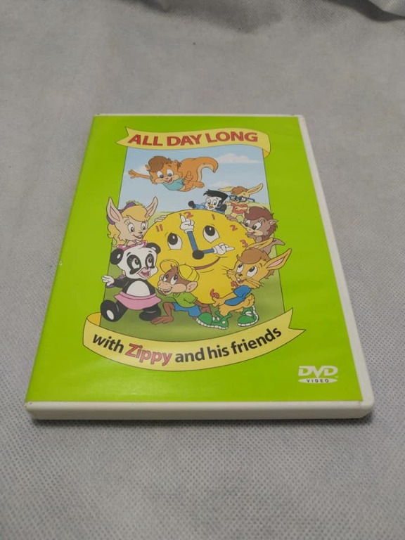 WORLD FAMILY ALL DAY LONG WITH ZIPPY AND HIS FRIENDS (CMC-D05-041)(CNW1),  興趣及遊戲, 收藏品及紀念品, 明星周邊- Carousell