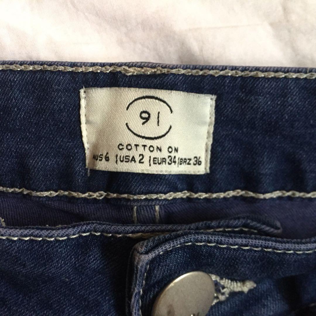 Cotton on highwaist short (Category: Shorts) located in Muntinlupa City. Submitted by xcxyx (Listing ID 1084804799, Image 3). Description: - Auth cotton on - barely used - 10/10 condition - best fits 24-25.