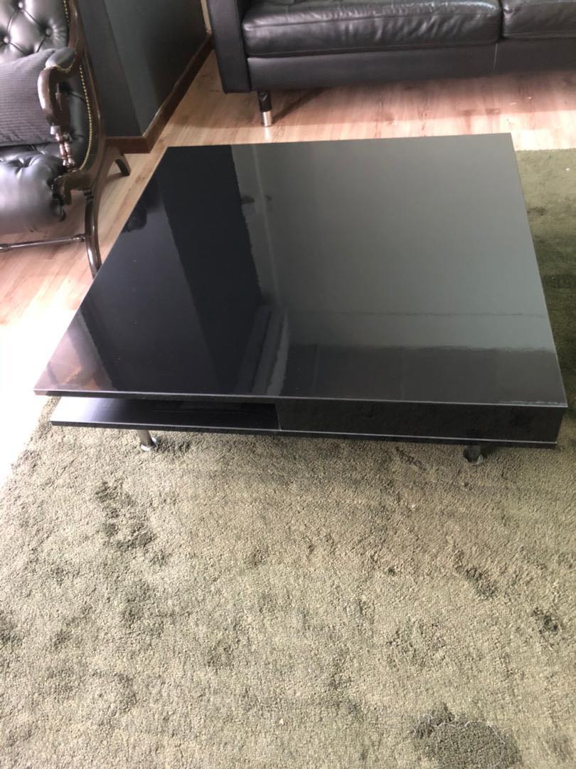 Black high gloss coffee sales table ikea
