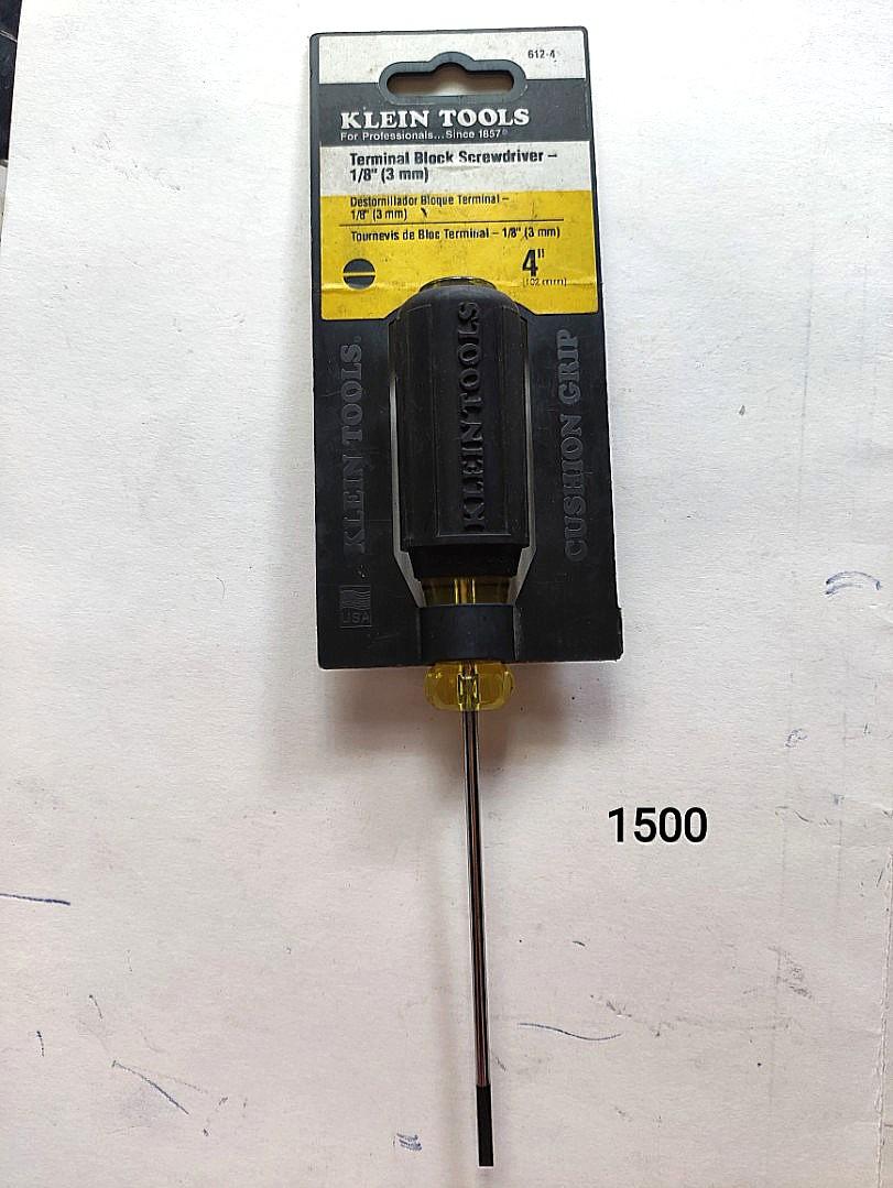 Klein Tools Screwdrivers (Category: Construction Tools & Equipment) located in Caloocan City. Submitted by dianethriftstore (Listing ID 1084771984, Image 3). Description: .