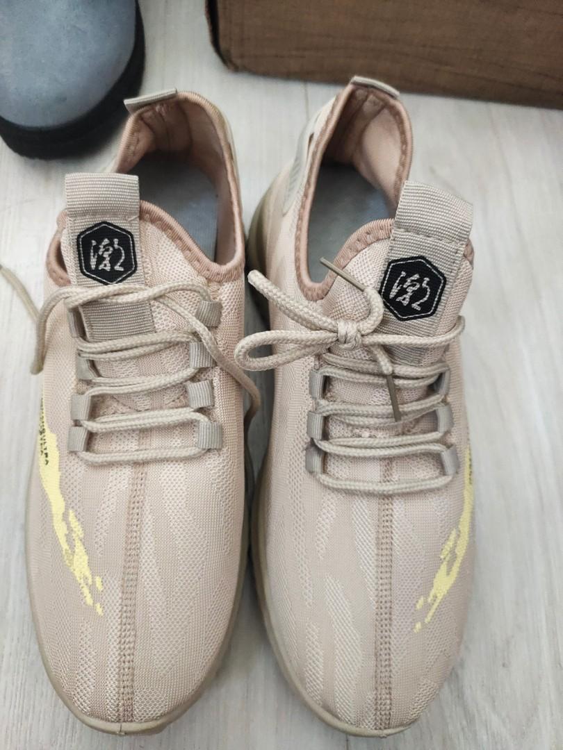 Mens sales beige sneakers