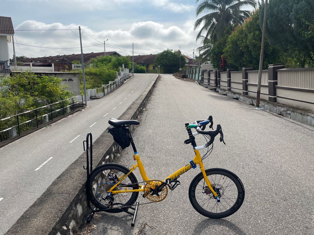 Minion bicycle deals