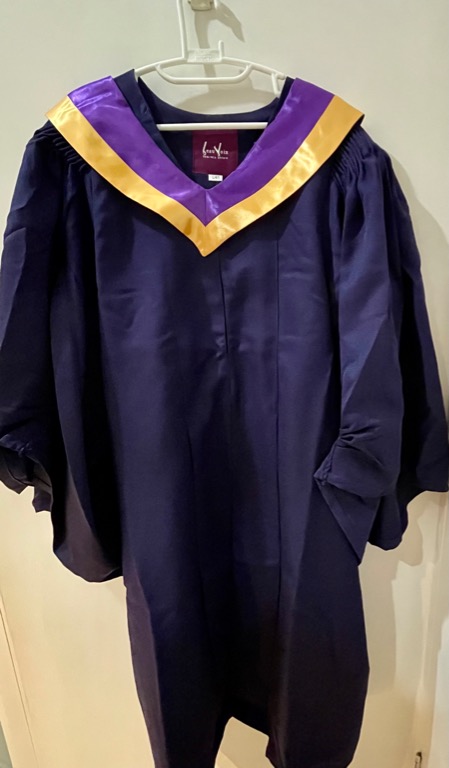 Nanyang Polytechnic Specialist Diploma Graduation Gown, Men's Fashion ...