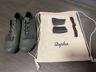 （分類：）位於 。 由 kphleung 提交（商品編號 1084858184，圖片 1）。簡介： 。