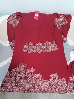 Raya kurung (dark red)