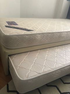 (Category: ) located in . Submitted by rivervalleypickup (Listing ID 1084773475, Image 1). Description: .