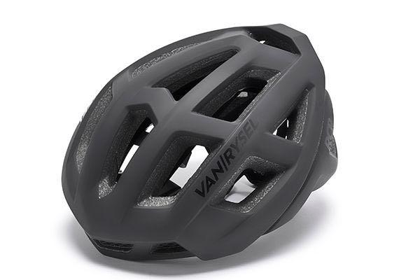 Aerofit 900 shop cycling helmet