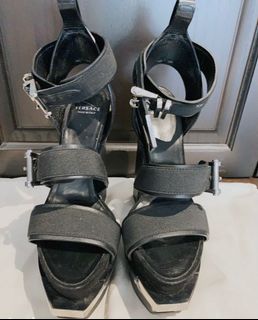 (Category: ) located in . Submitted by greatclothesdeals (Listing ID 1084716969, Image 1). Description: .
